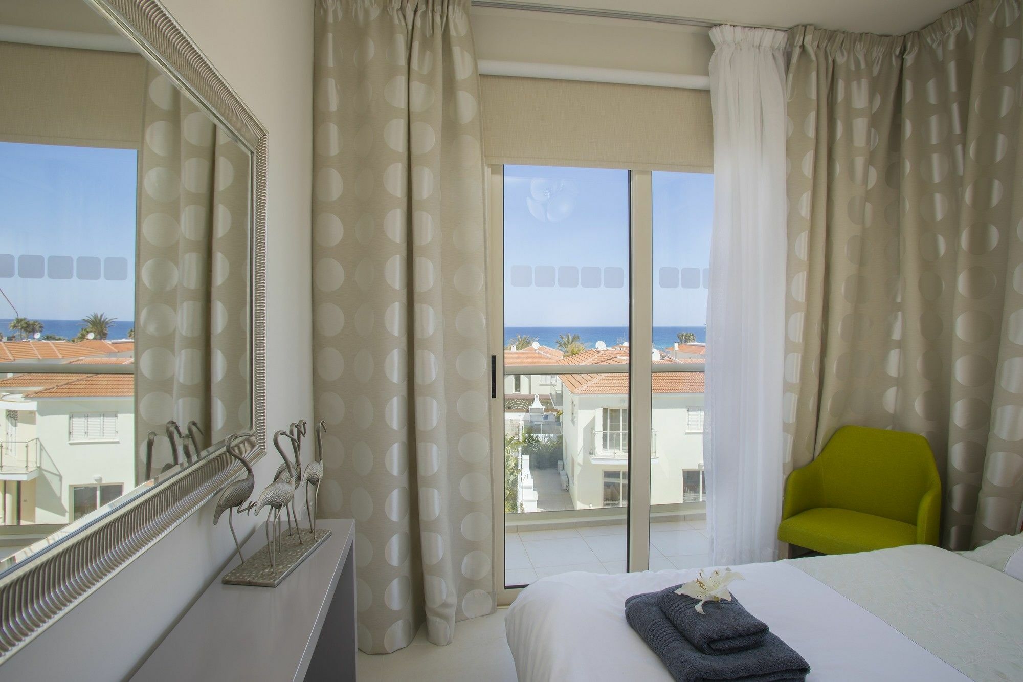 Marianna Suite Pernera 外观 照片