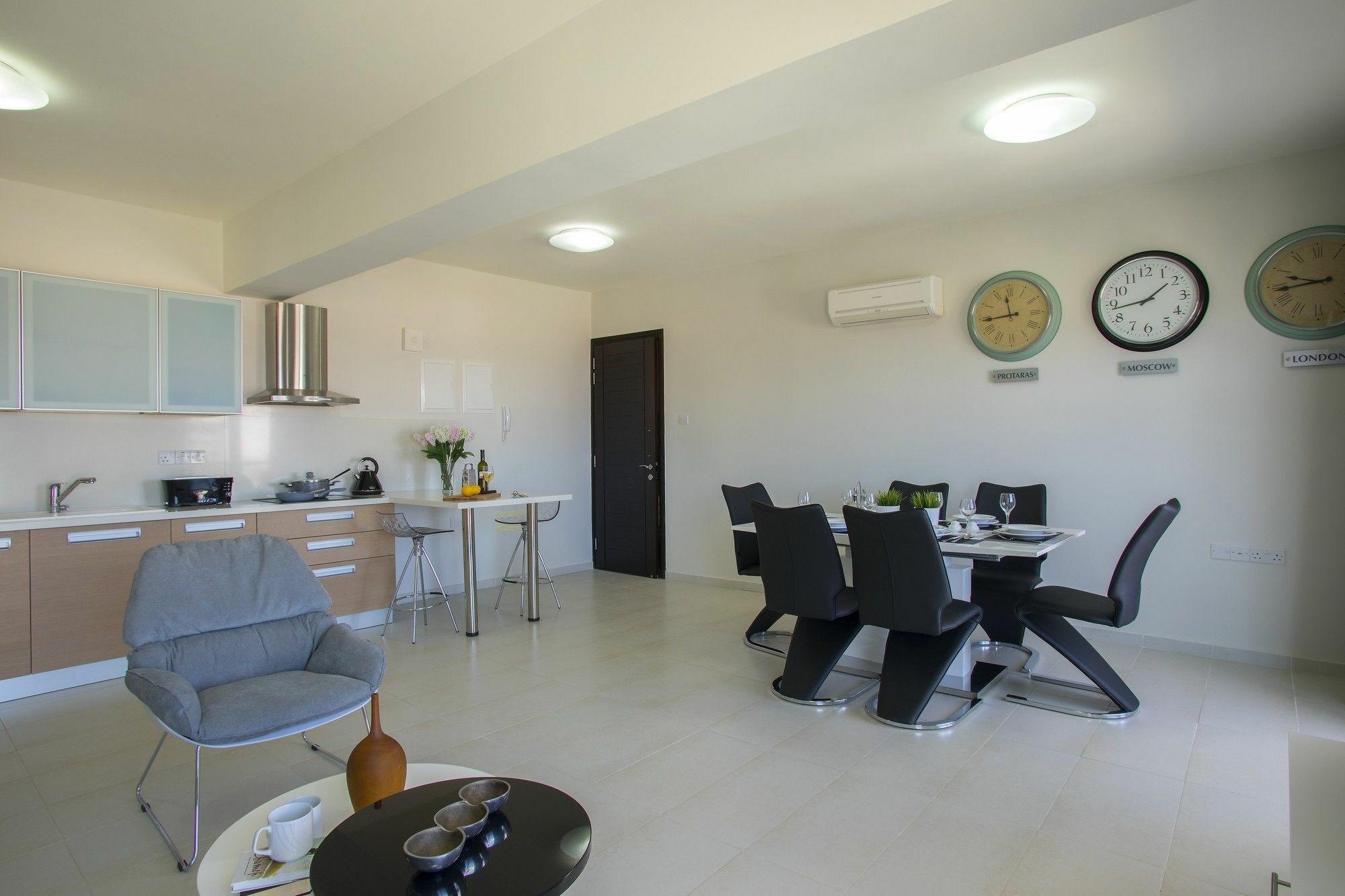 Marianna Suite Pernera 外观 照片