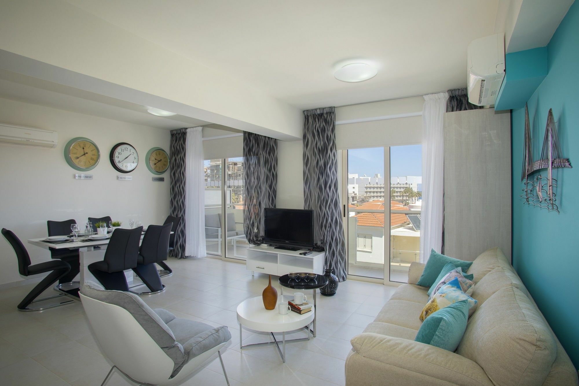 Marianna Suite Pernera 外观 照片